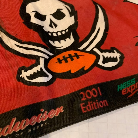 Vintage Tampa Bay Buccaneers Budweiser Hess Express 2001 Car Mount Flag - Picture 3 of 16